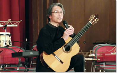 滋賀新堀ギター音楽院・小山清のギター教室。３才から習えます。誰でも始められるギターレッスンを指導しているギター教室です。